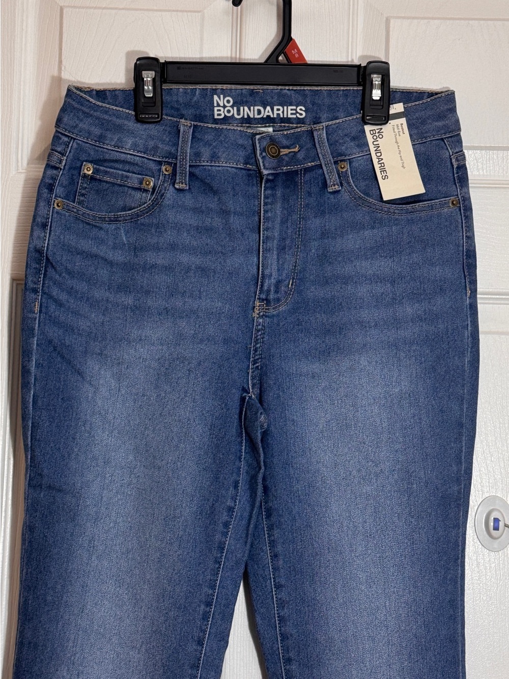 NWT No Boundaries Blue Bootcut Jeans Stretch Size 8